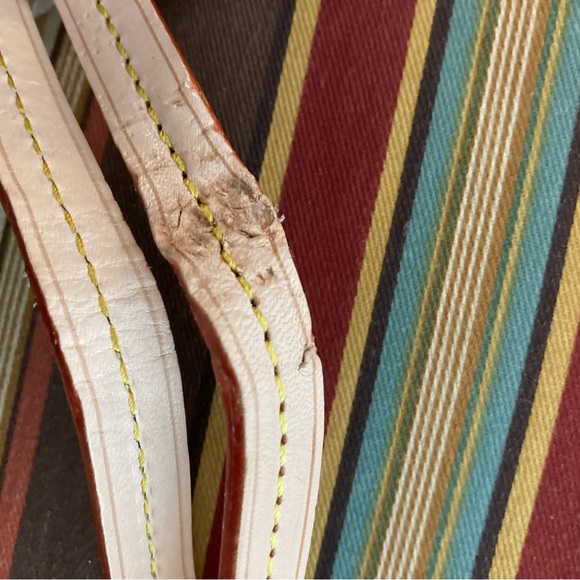 Louis Vuitton Monogram Partition Wristlet/Clutch - Picture 8 of 16